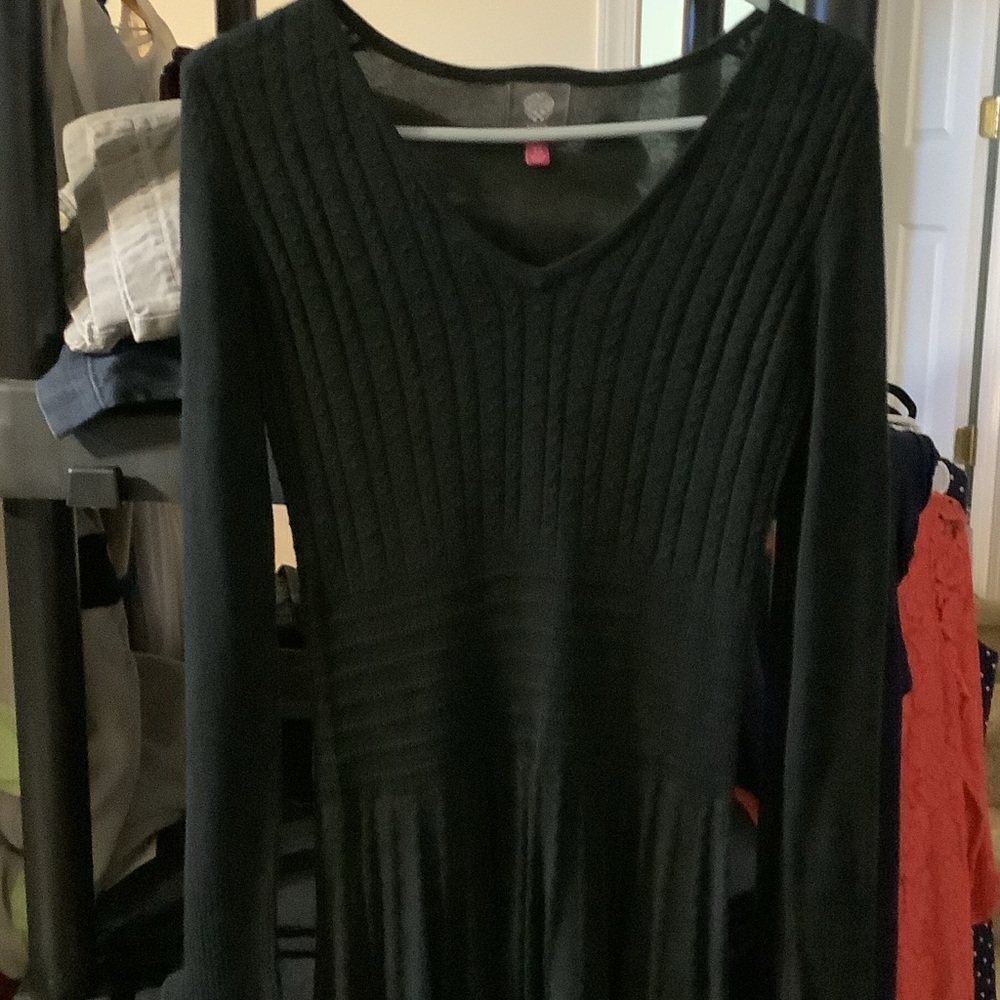 Vince Camuto Black Long Sleeve sweater‎ Dress, v neck , cable knit